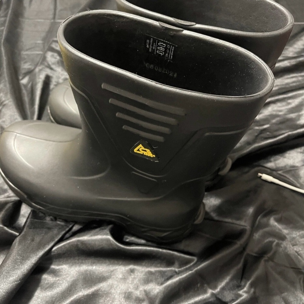 Ace Black Rubber Boots